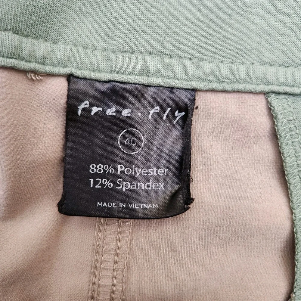 Free Fly Mens Sz 40 Hybrid Shorts Khaki Solid Stretch Quick Dry Outdoor Comfort